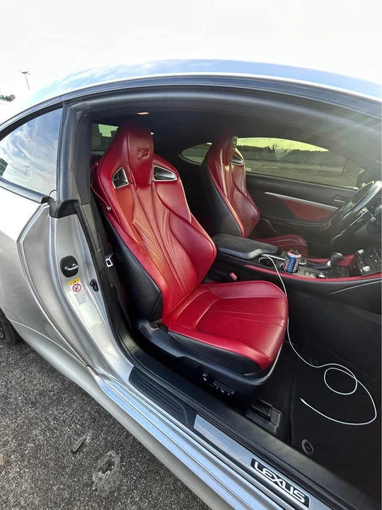 2017 Lexus RC F - Image 19 of 20