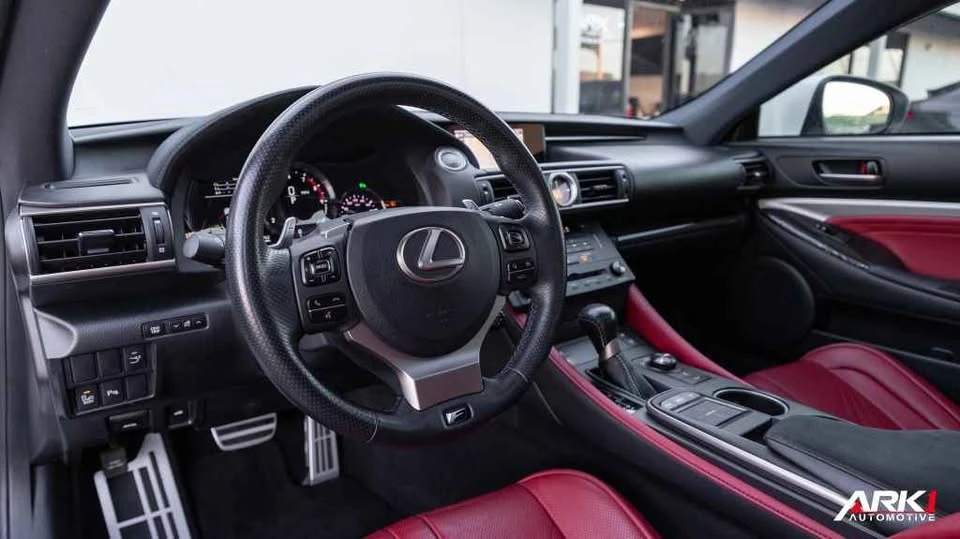 2017 Lexus RC F - Image 9 of 16