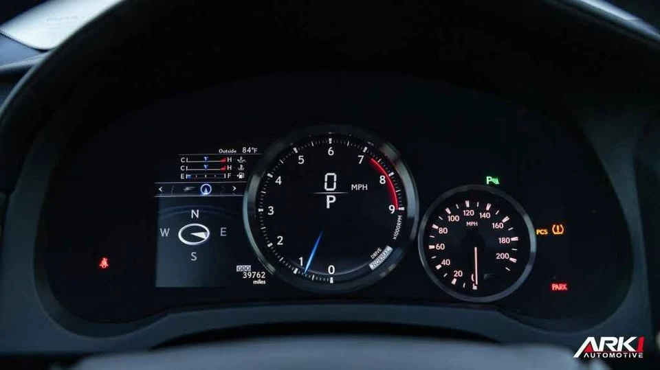 2017 Lexus RC F - Image 12 of 16