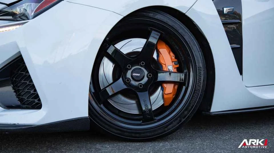 2017 Lexus RC F - Image 7 of 16