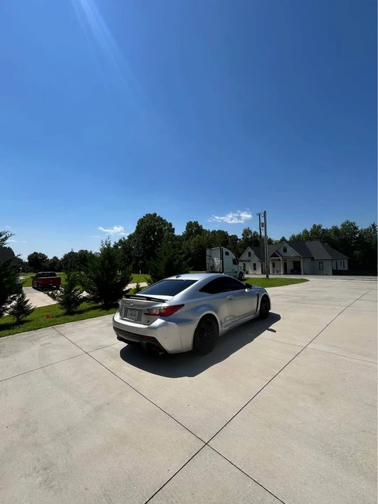2017 Lexus RC F - Image 5 of 15