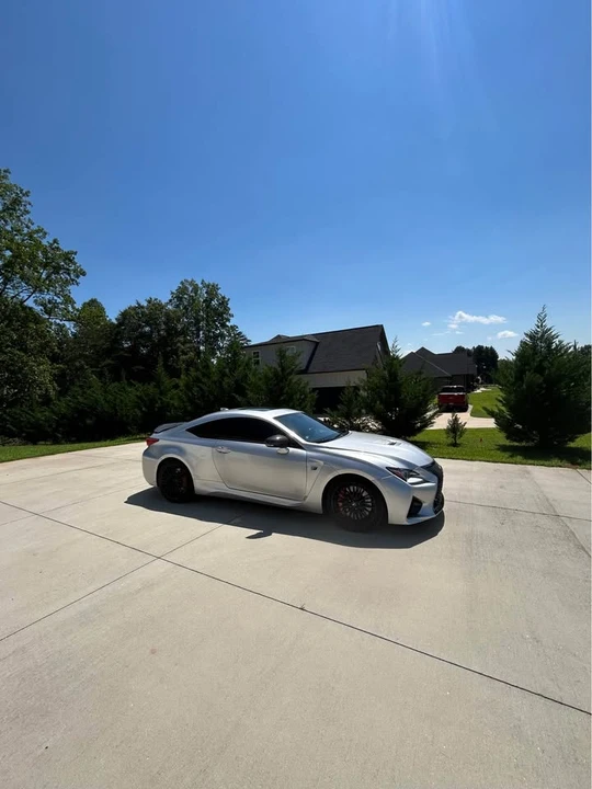 2017 Lexus RC F - Image 9 of 15