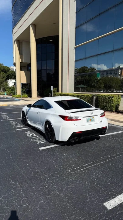 2017 Lexus RC F - Image 4 of 15