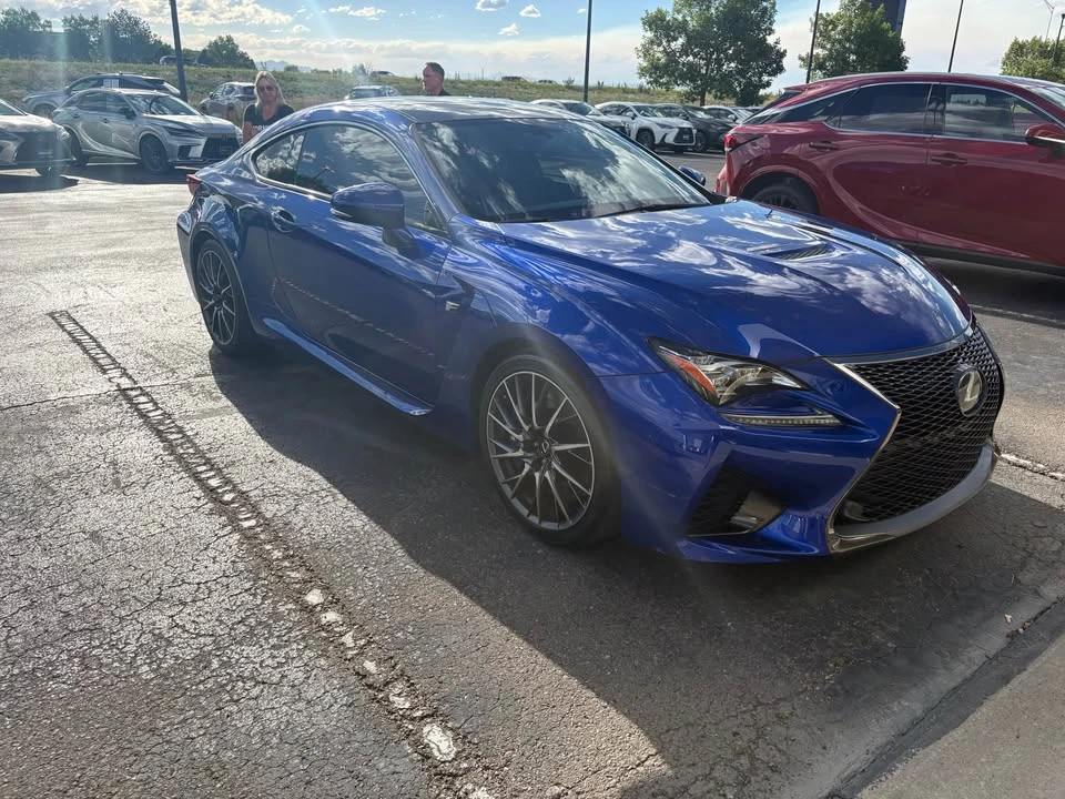 2017 Lexus RC F - Image 9 of 11