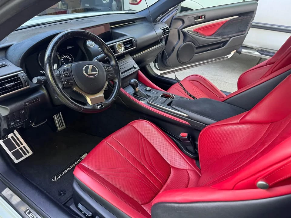 2017 Lexus RC F - Image 10 of 14