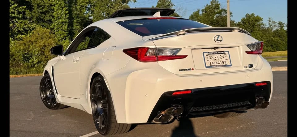 2017 Lexus RC F - Image 5 of 14