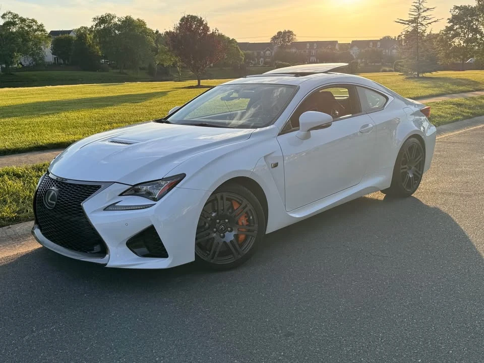 2017 Lexus RC F - Image 14 of 14