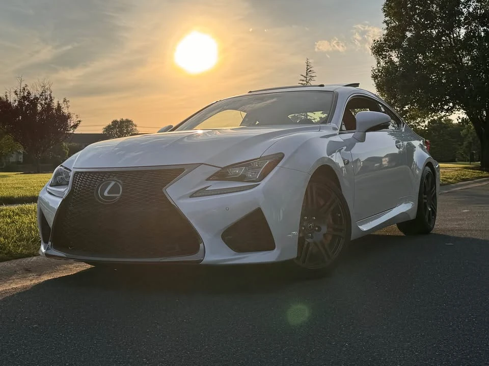 2017 Lexus RC F - Image 13 of 14