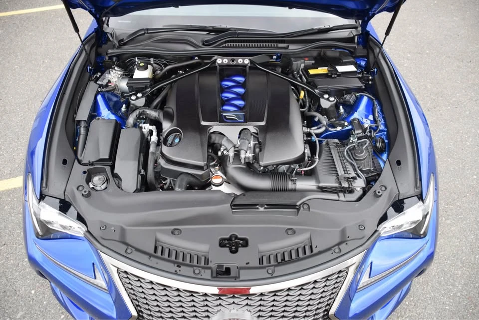 2017 Lexus RC F - Image 4 of 11