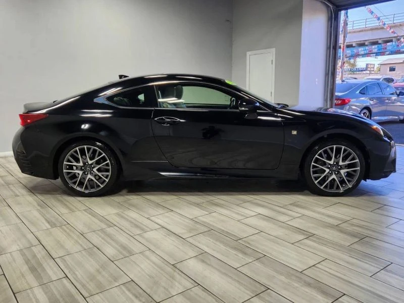2017 Lexus RC - Image 6 of 12