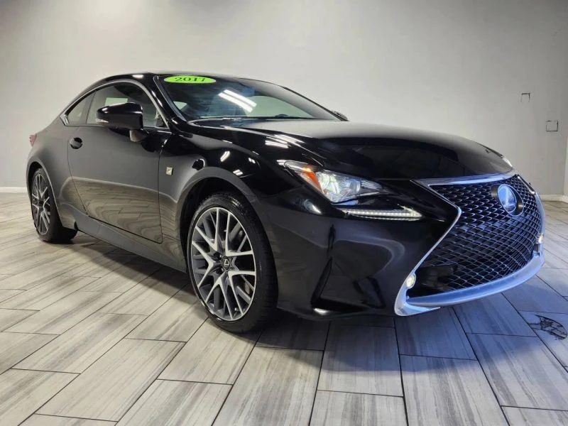 2017 Lexus RC - Image 7 of 12