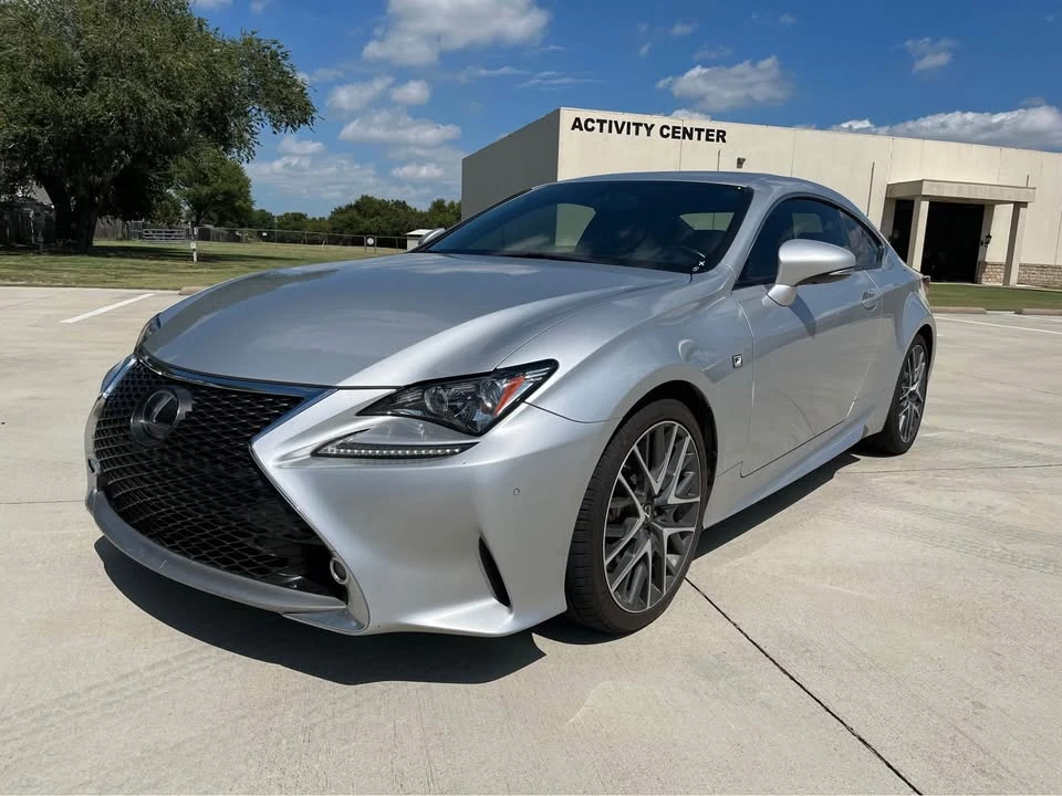 2017 Lexus RC - Image 2 of 6
