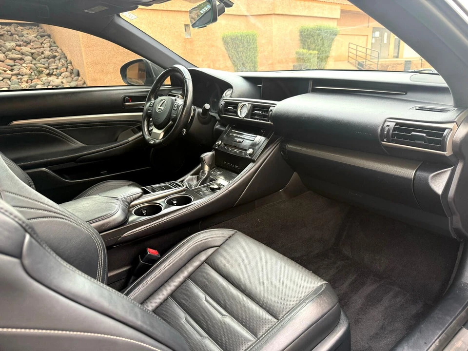 2017 Lexus RC - Image 13 of 21
