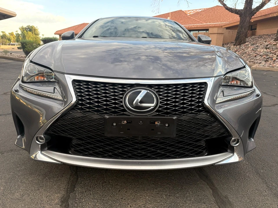 2017 Lexus RC - Image 7 of 21