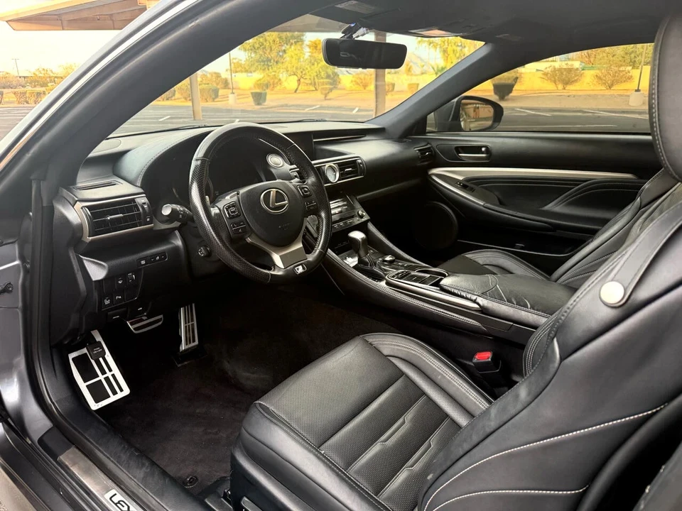2017 Lexus RC - Image 10 of 21