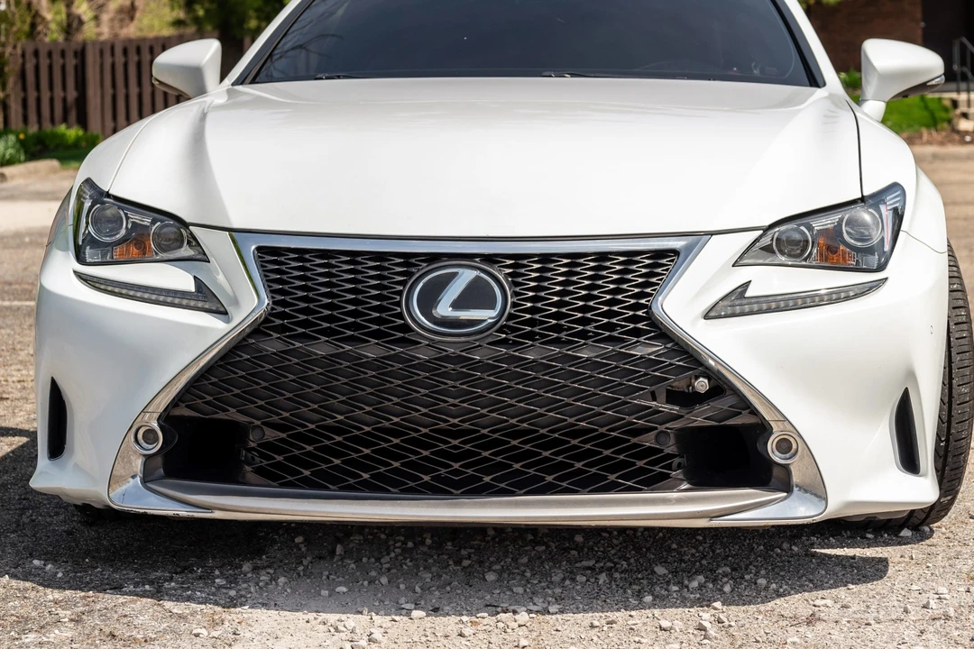 2017 Lexus RC - Image 11 of 31