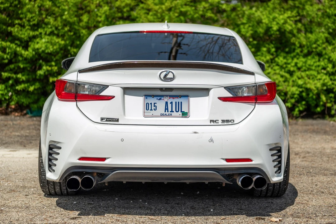 2017 Lexus RC - Image 7 of 31