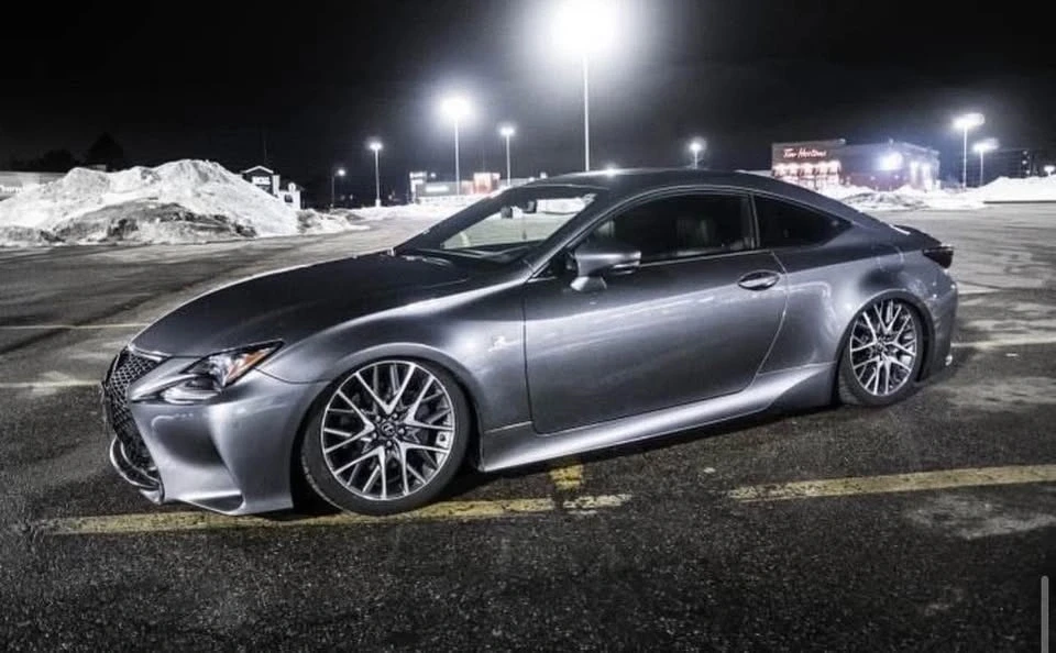 2017 Lexus RC - Image 3 of 4