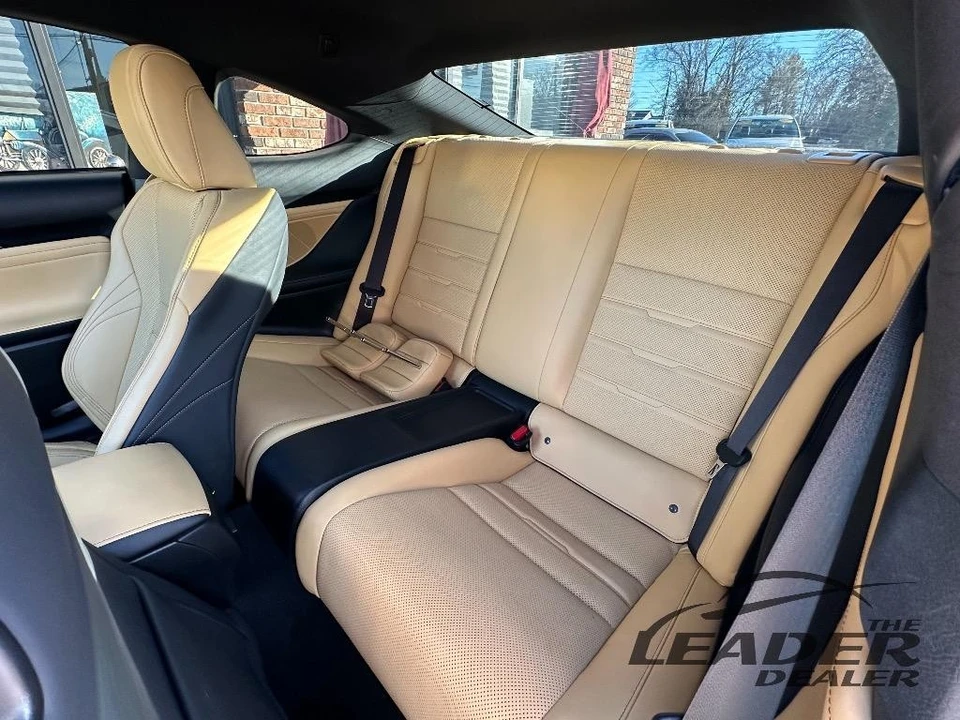 2017 Lexus RC - Image 6 of 8