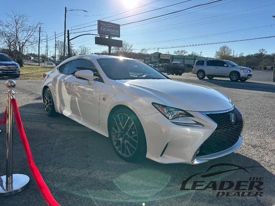 2017 Lexus RC - Image 2 of 8
