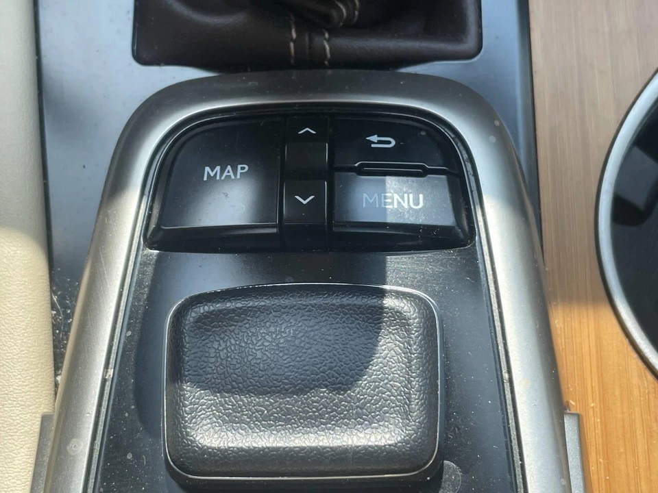 2017 Lexus RX 4th Gen - Image 25 of 31