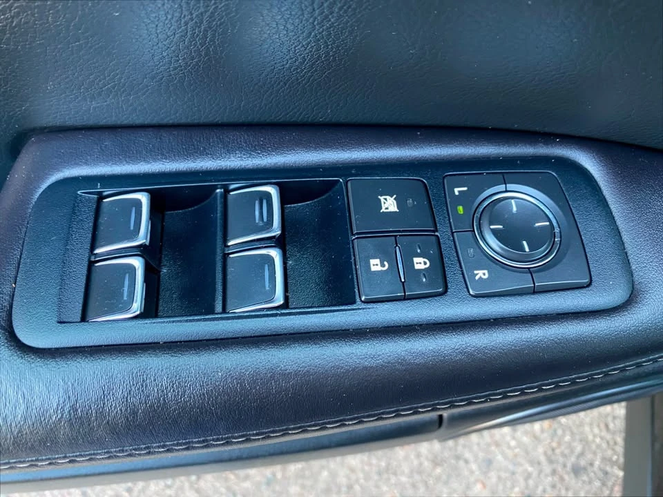 2017 Lexus RX 4th Gen - Image 15 of 19