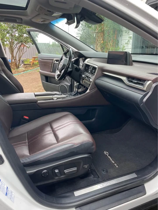2017 Lexus RX 4th Gen - Image 6 of 10