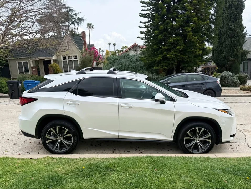 2017 Lexus RX 4th Gen - Image 5 of 16
