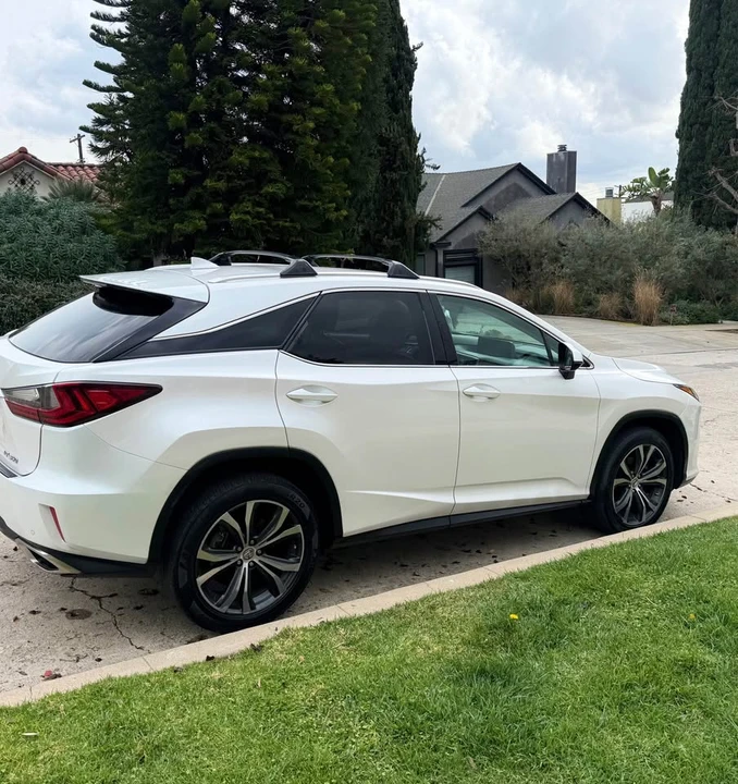 2017 Lexus RX 4th Gen - Image 4 of 16