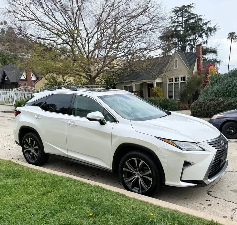 2017 Lexus RX 4th Gen - Image 6 of 16