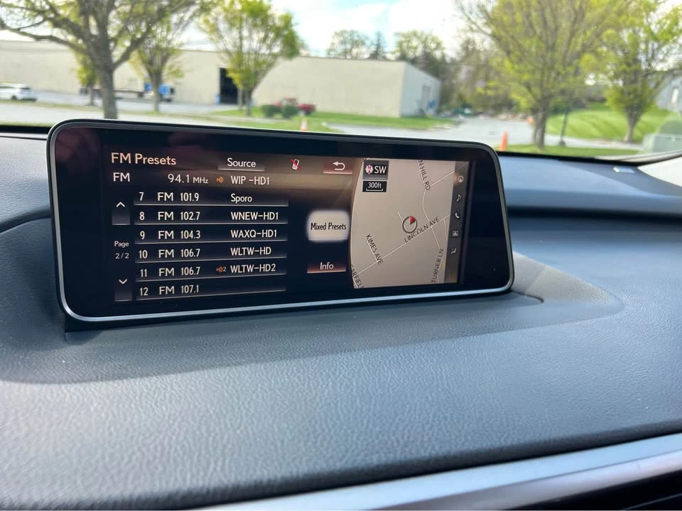 2017 Lexus RX 4th Gen - Image 10 of 20