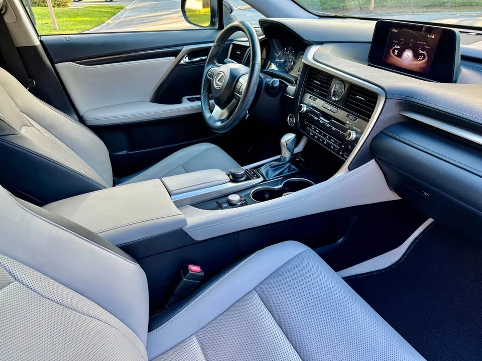 2017 Lexus RX 4th Gen - Image 8 of 13