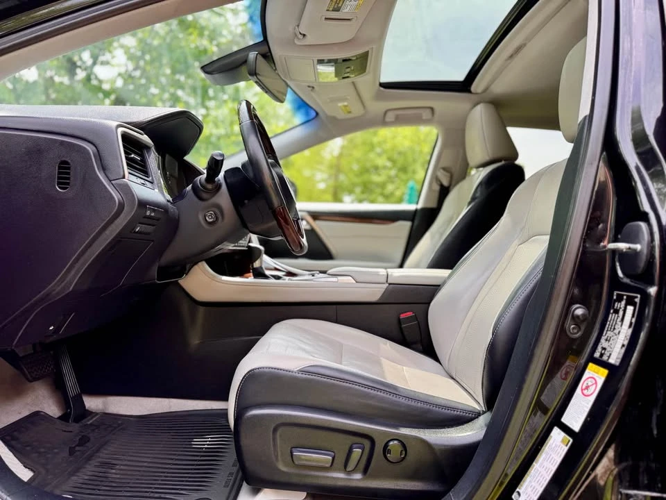 2017 Lexus RX 4th Gen - Image 15 of 20