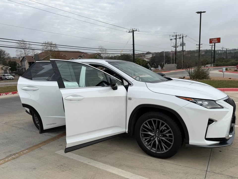 2017 Lexus RX 4th Gen - Image 8 of 9