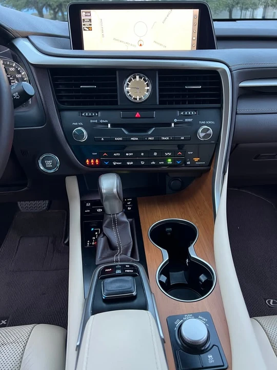 2017 Lexus RX 4th Gen - Image 15 of 20