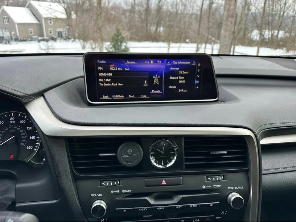 2017 Lexus RX 4th Gen - Image 5 of 10