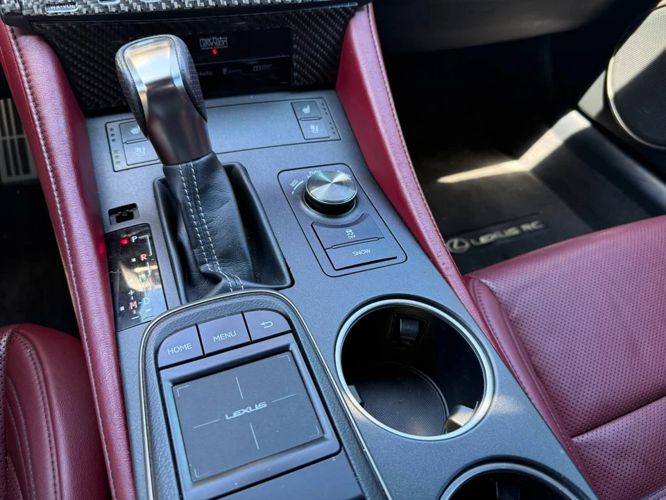 2017 Lexus RC F - Image 12 of 16