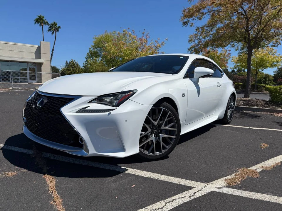 2017 Lexus RC F - Image 2 of 16