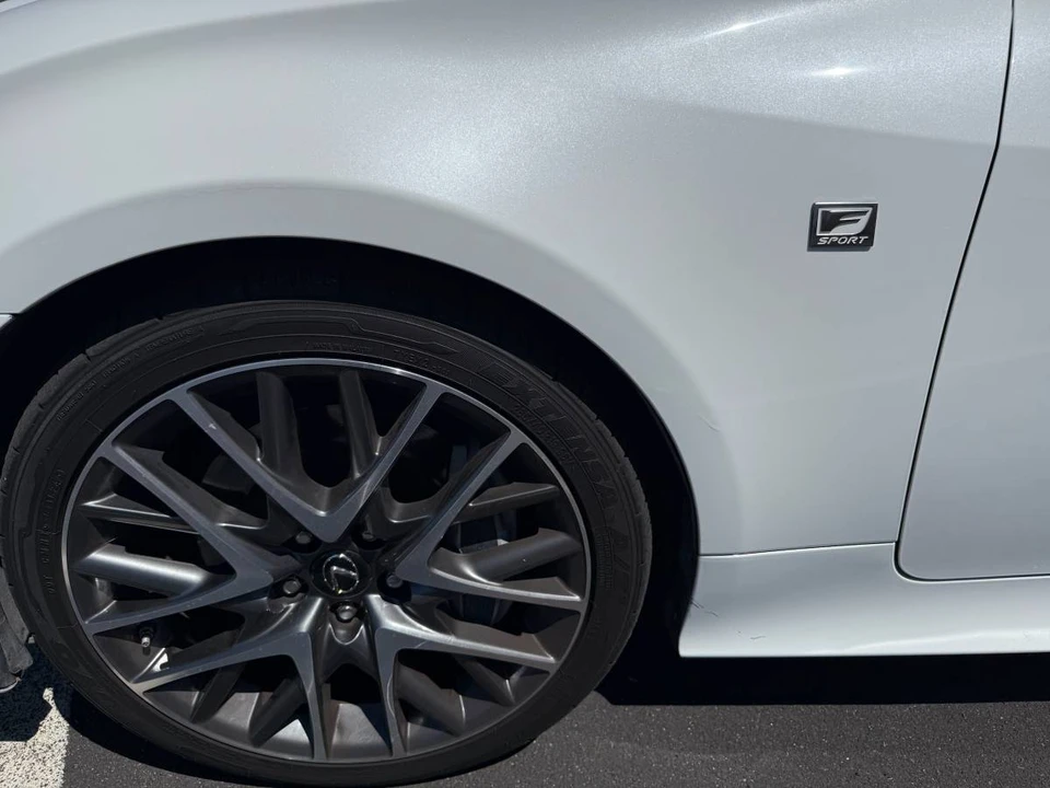 2017 Lexus RC F - Image 7 of 16