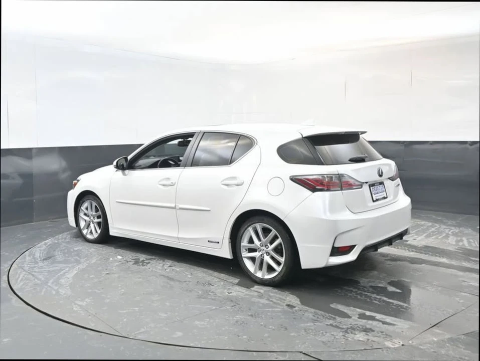 2017 Lexus CT - Image 3 of 20