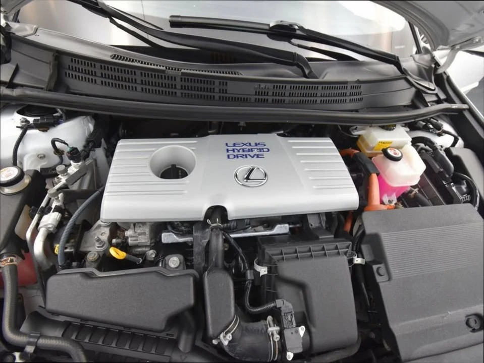 2017 Lexus CT - Image 16 of 20