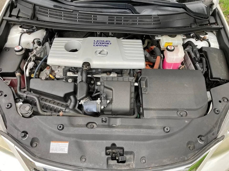 2017 Lexus CT - Image 9 of 10