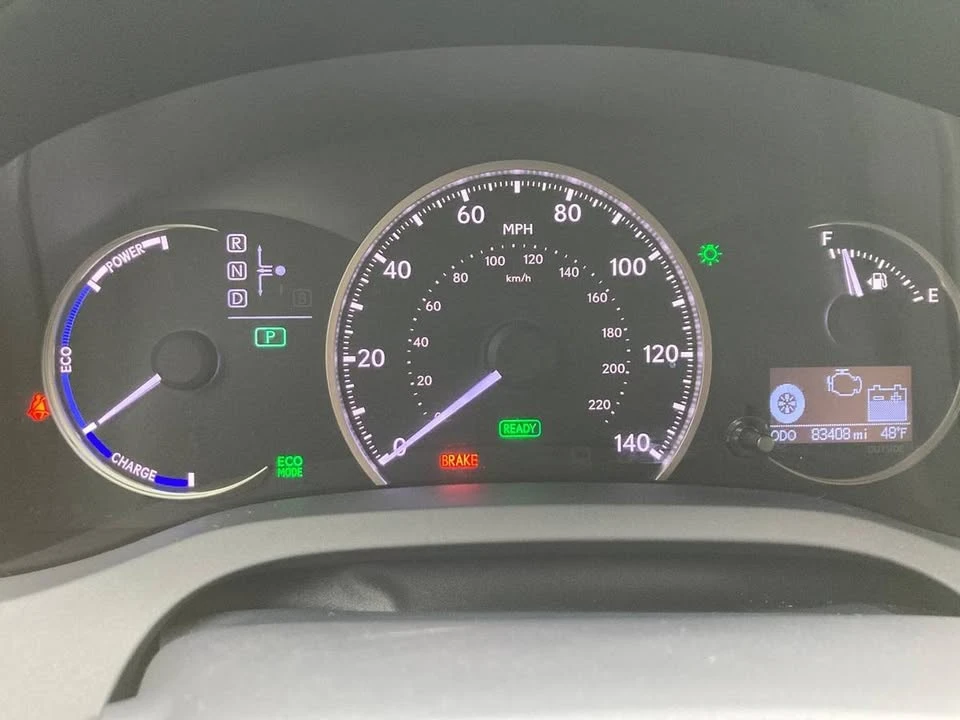 2017 Lexus CT - Image 7 of 10