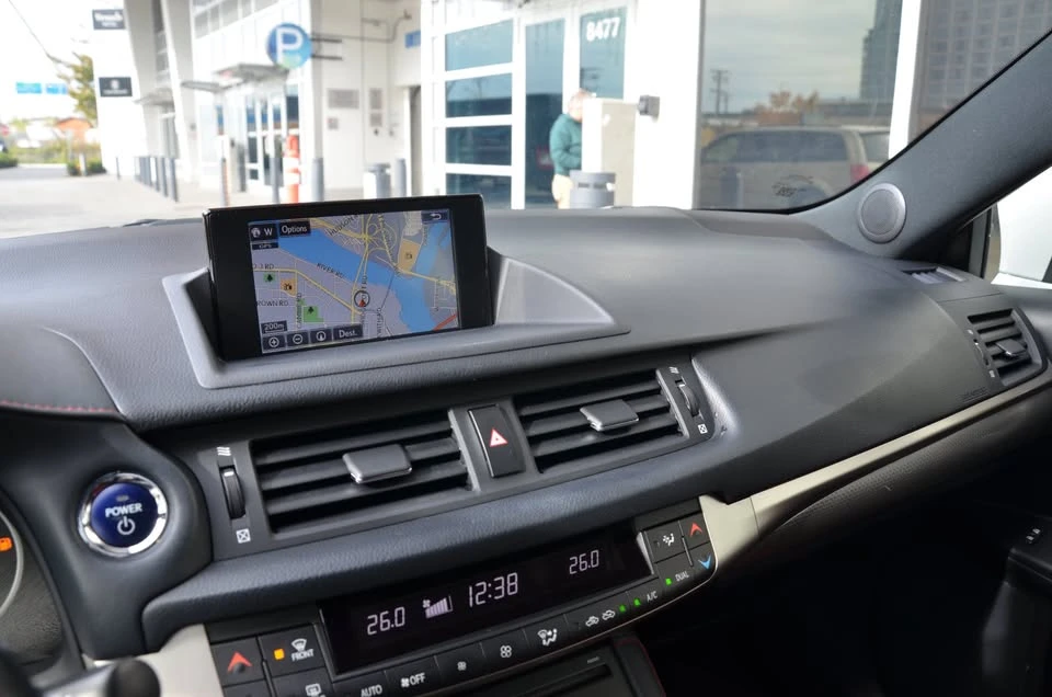2017 Lexus CT - Image 15 of 16