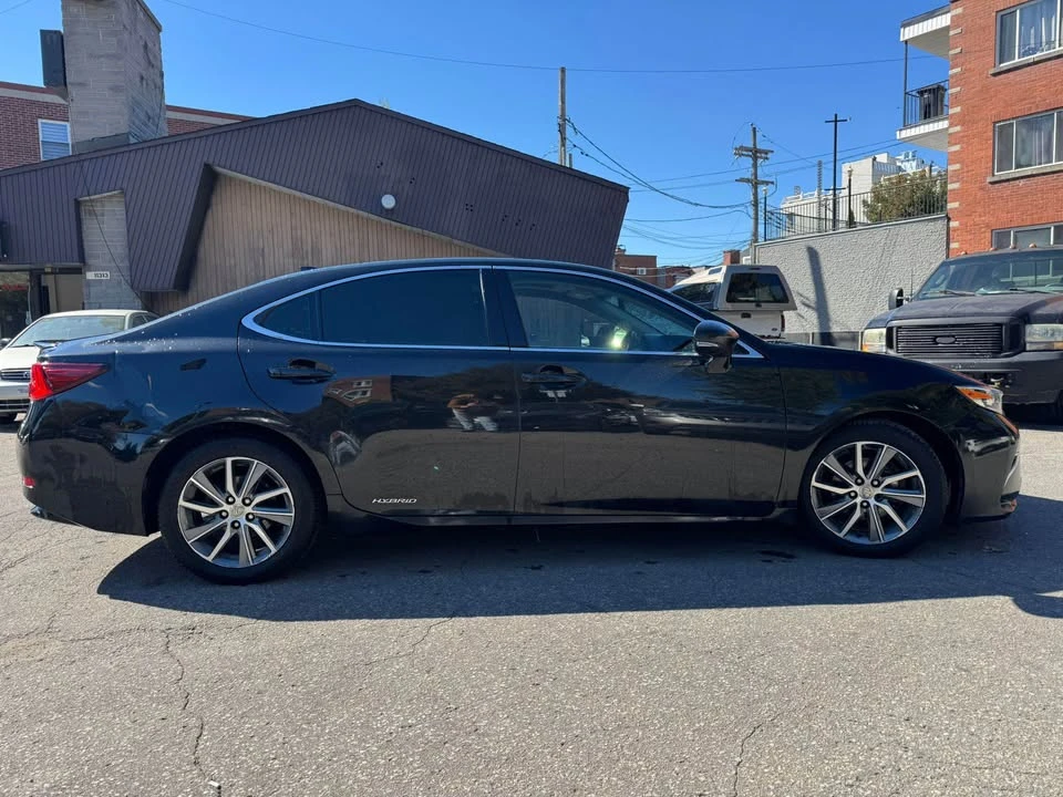 2017 Lexus ES 6th Gen - Image 3 of 20