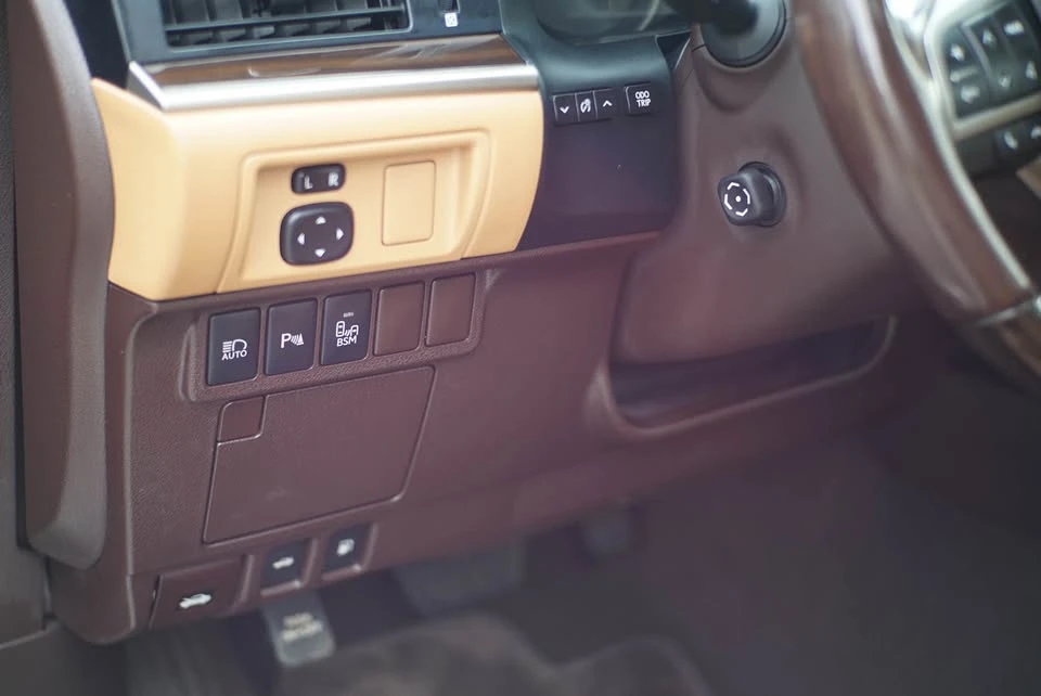 2017 Lexus ES 6th Gen - Image 20 of 20