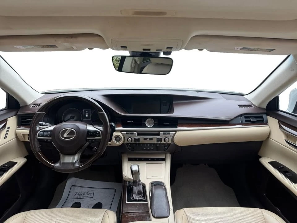 2017 Lexus ES 6th Gen - Image 7 of 20