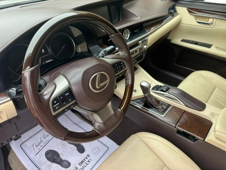 2017 Lexus ES 6th Gen - Image 3 of 20