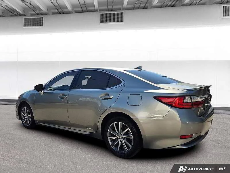 2017 Lexus ES 6th Gen - Image 4 of 12