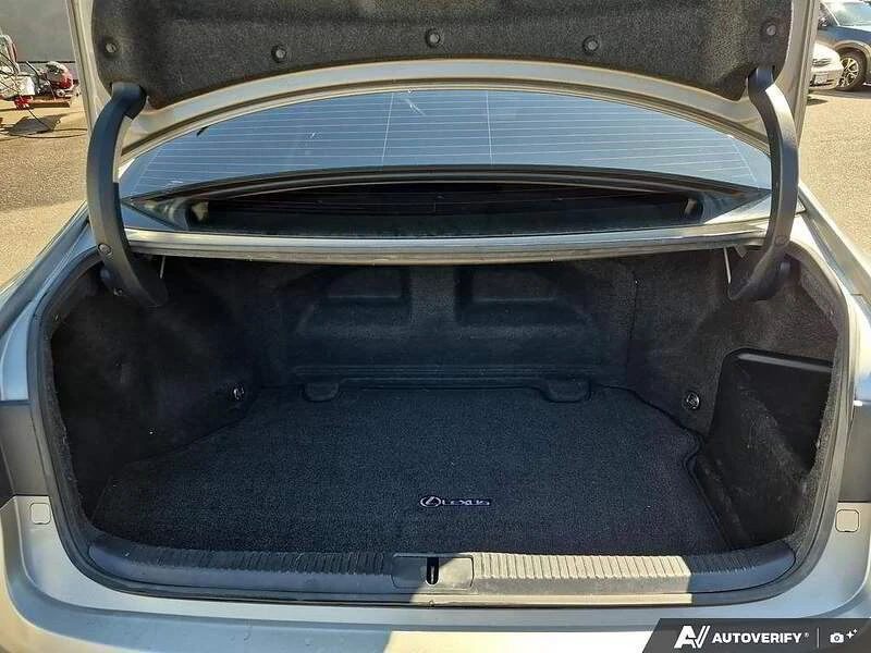 2017 Lexus ES 6th Gen - Image 12 of 12